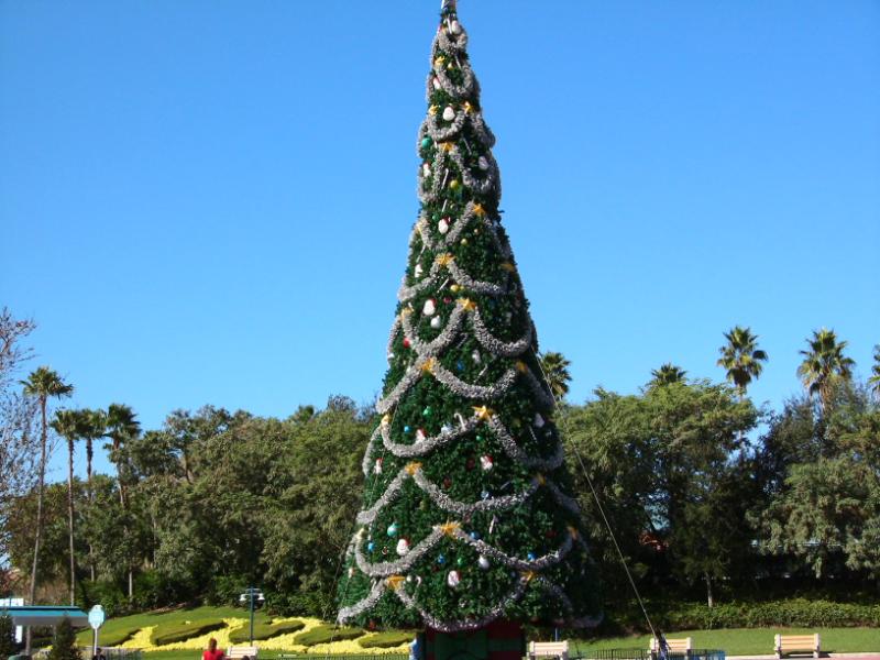 Disney / MGM Studios Holiday Tree 2007