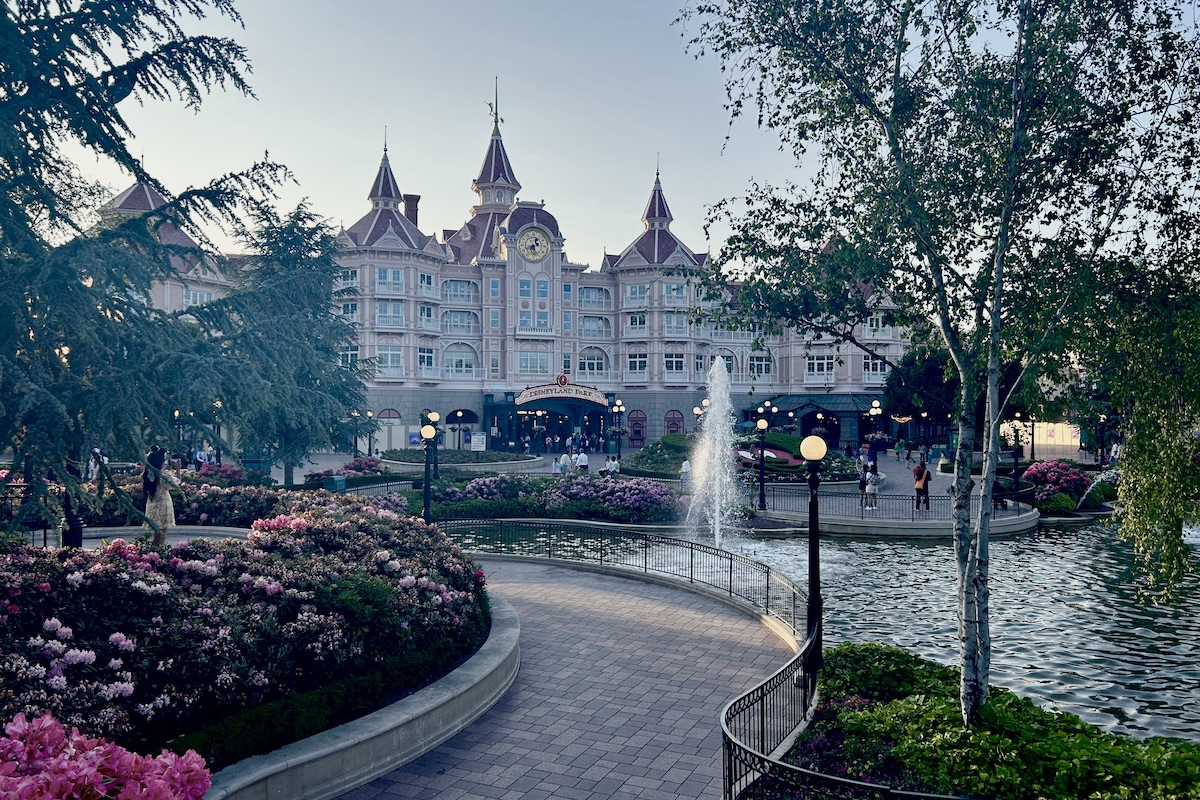 Disneyland Paris Disneyland Hotel Garden