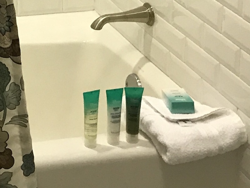 https://dvcnews.com/images/stories/Stock/Miscellaneous/Toiletries.jpg