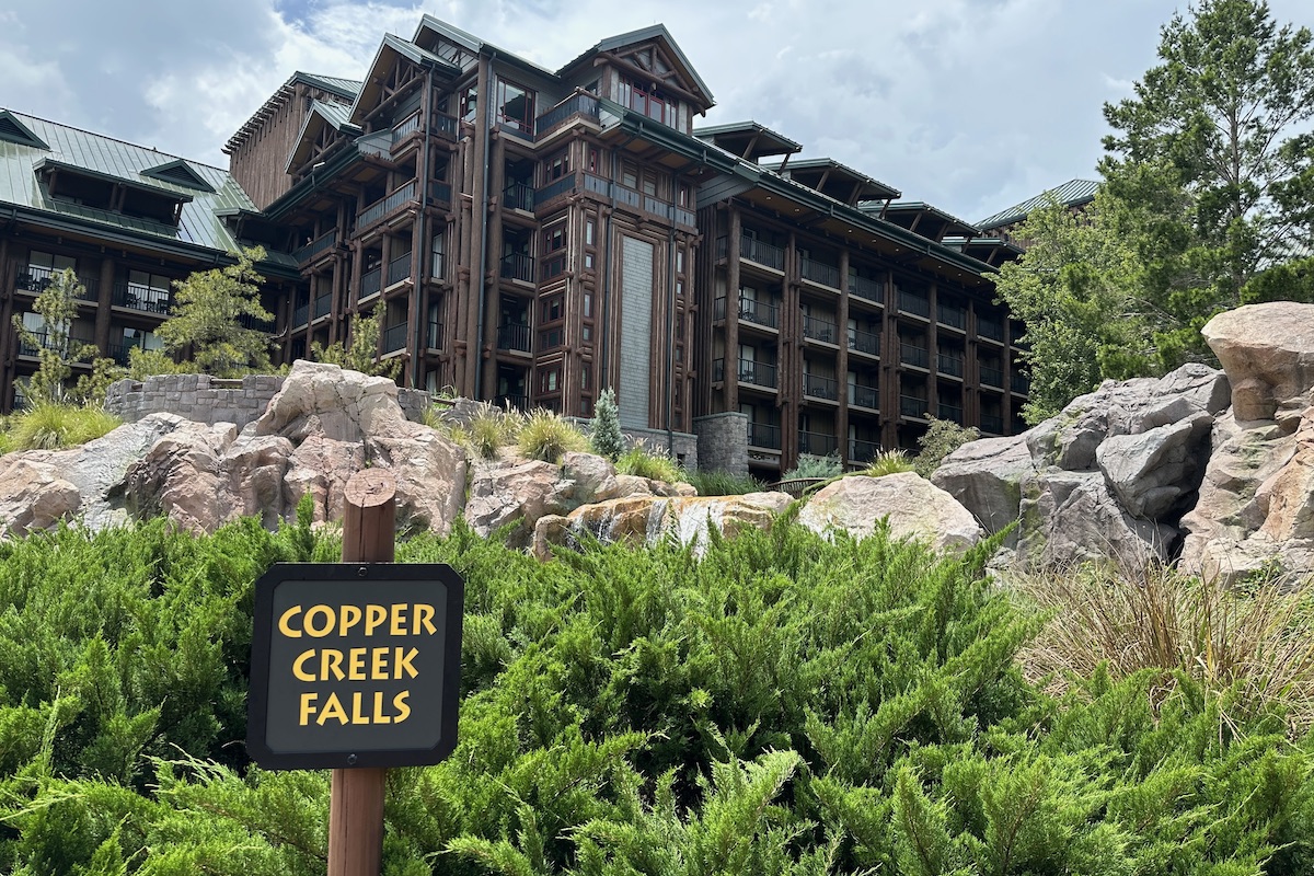 Copper Creek Villas & Cabins