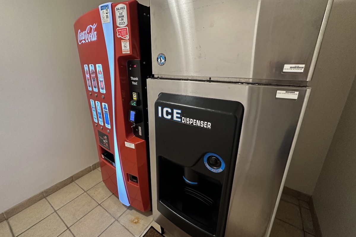 Ice & vending