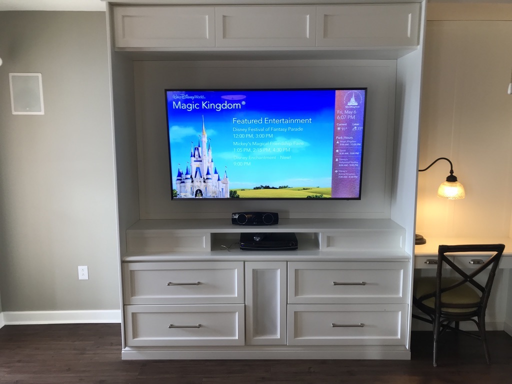 Living room TV with desk (right)