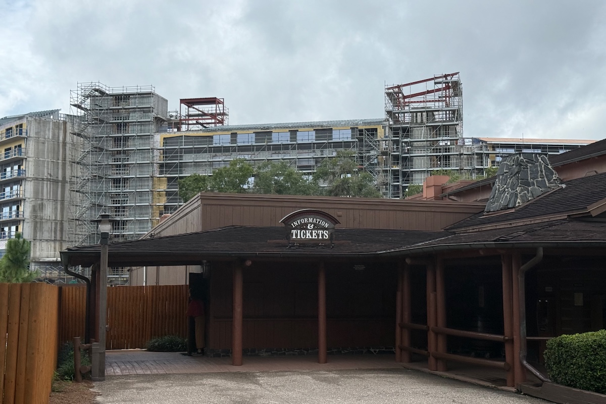Disney Lakeshore Lodge Construction 20250901b