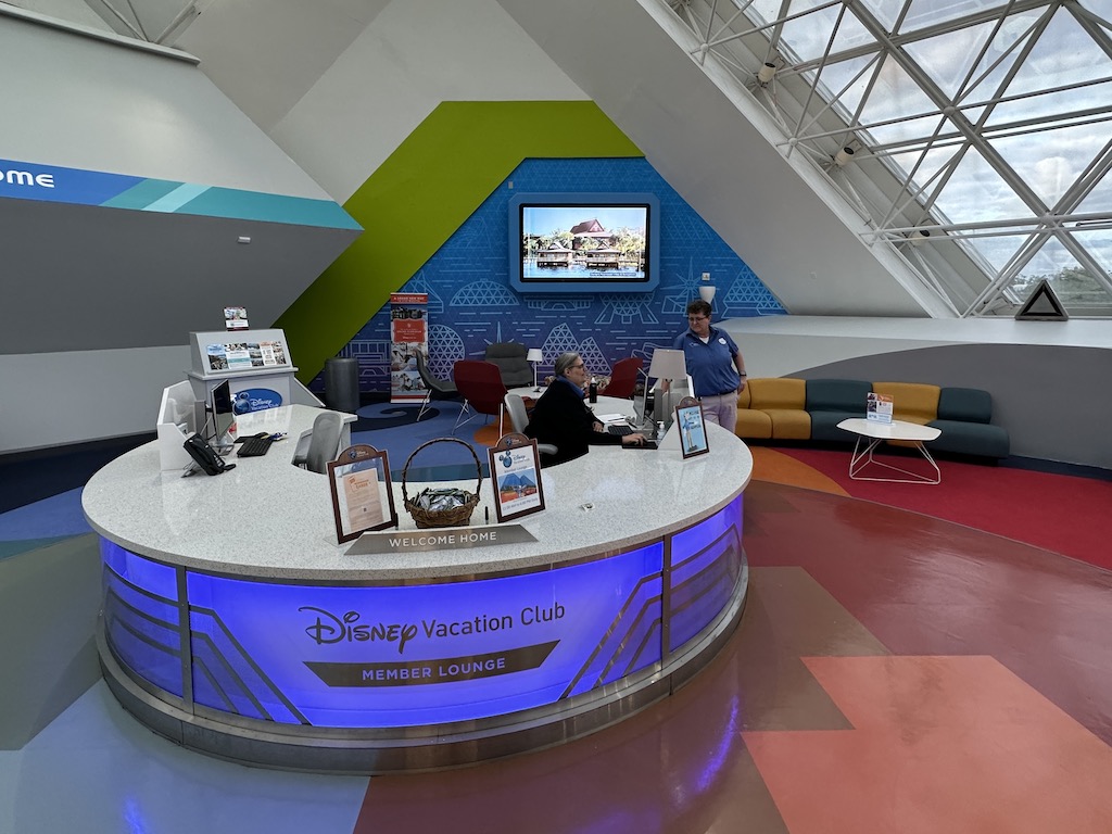 Disney Vacation Club EPCOT Lounge Refreshed With New Seating And Decor   DVC Lounge 202212d 