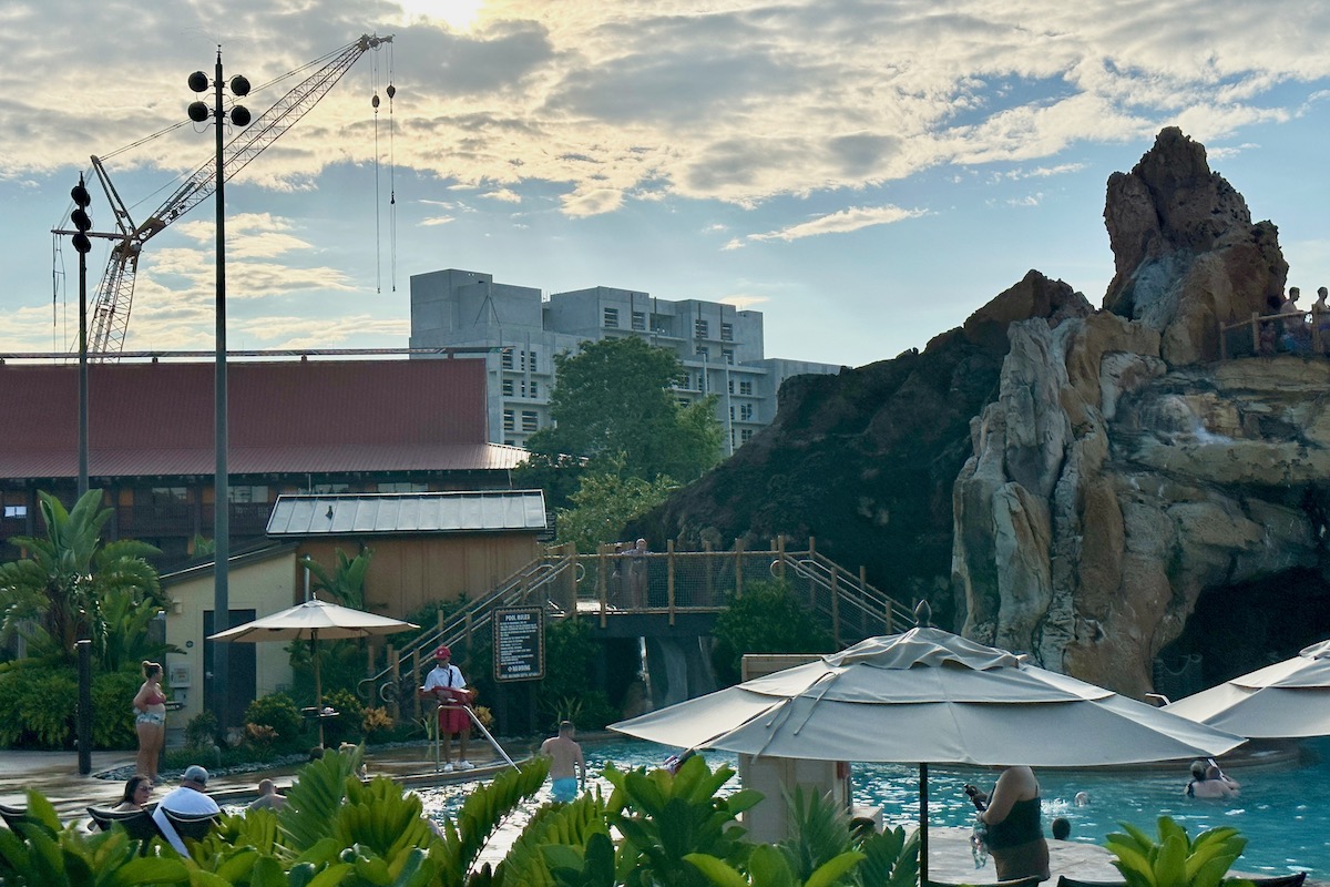 Disneys Polynesian Tower Construction 