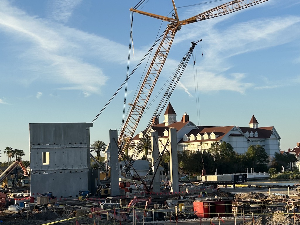 Disneys Polynesian Tower Construction March 2023