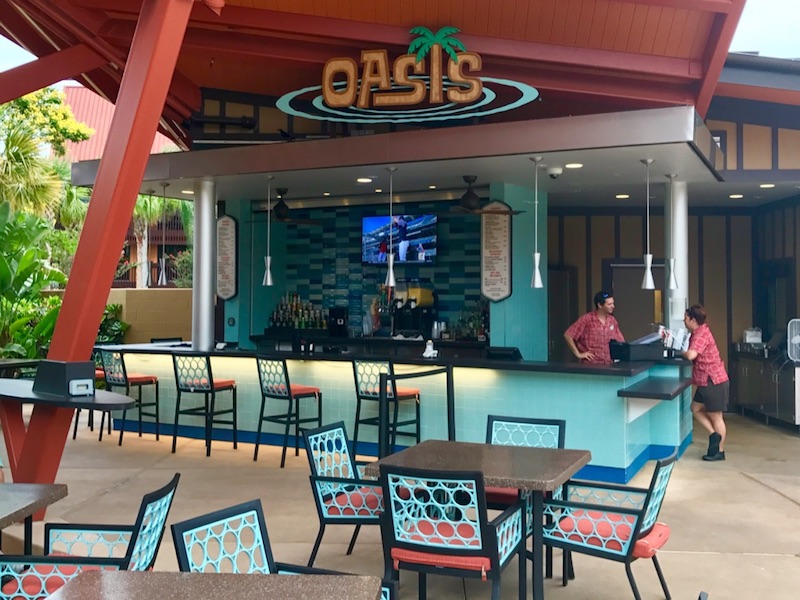 Oasis pool bar