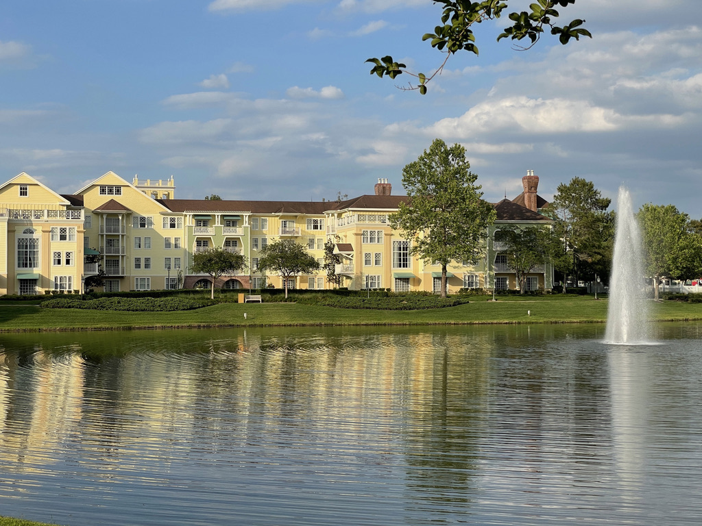 Disney's Saratoga Springs Resort & Spa